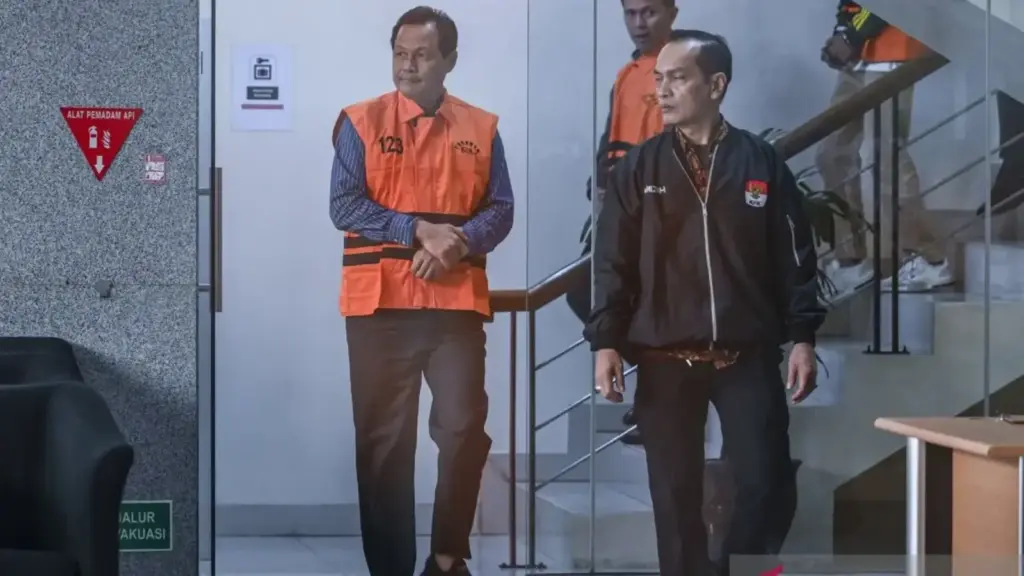 KPK Resmi Tahan Bupati Muara Enim Edison